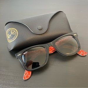 Ray-Ban Wayfarer Sunglasses Black and Red